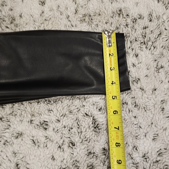 WHBM SZ 8 Black Faux Leather Matrix Bodycon Pull On Skinny Ankle Runway Legging - Picture 12 of 13